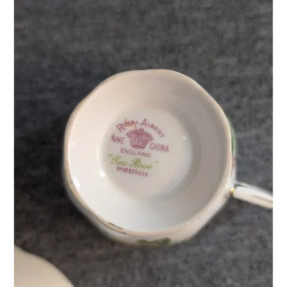 Royal Albert Yellow "Tea Rose" Cup and Saucer - Picture 5 of 5